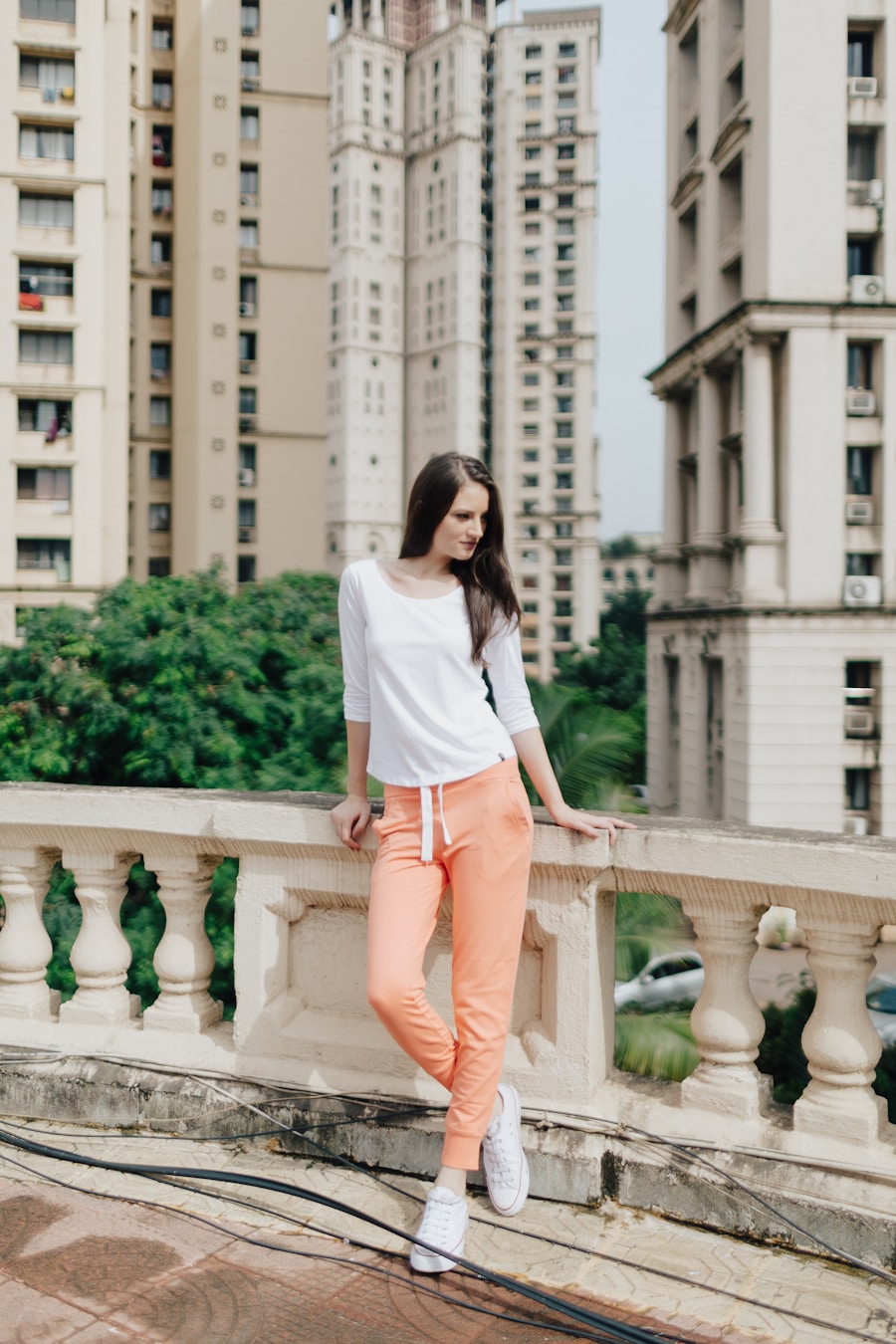 Photo orange pants