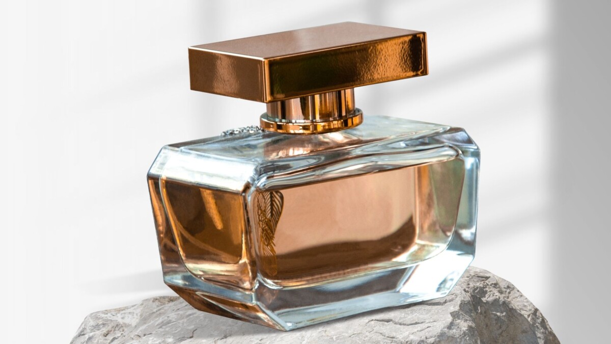 Flakon perfum na skale
